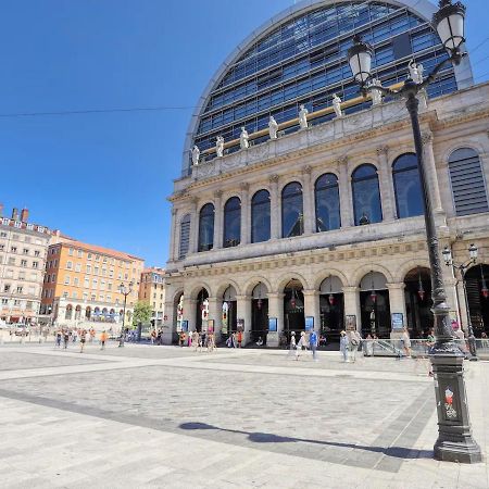 Palace Opera, Studio De Charme Lyon Exteriör bild